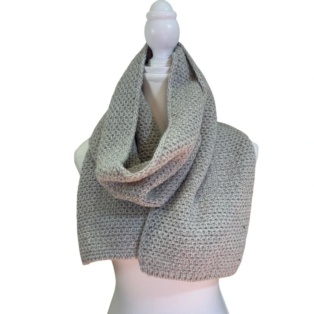 IrelandsEye Scarf Unisex OS Gray 100% Virgin‎ Wool Knit Made in Ireland Vintage